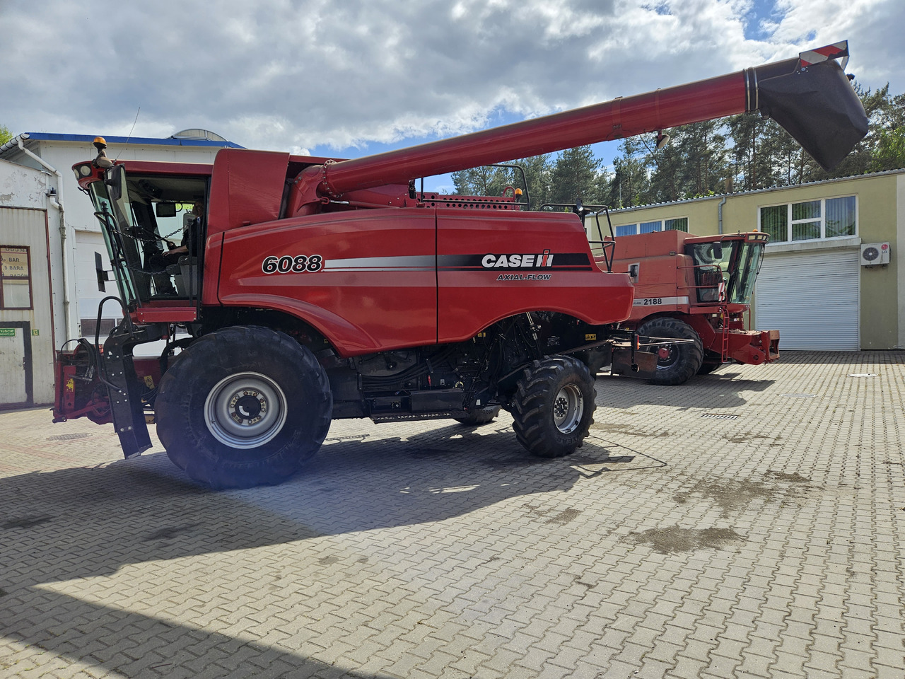 Case 6088 - Зерноуборочный комбайн: фото 2 Case 6088 - Зерноуборочный комбайн: фото 2