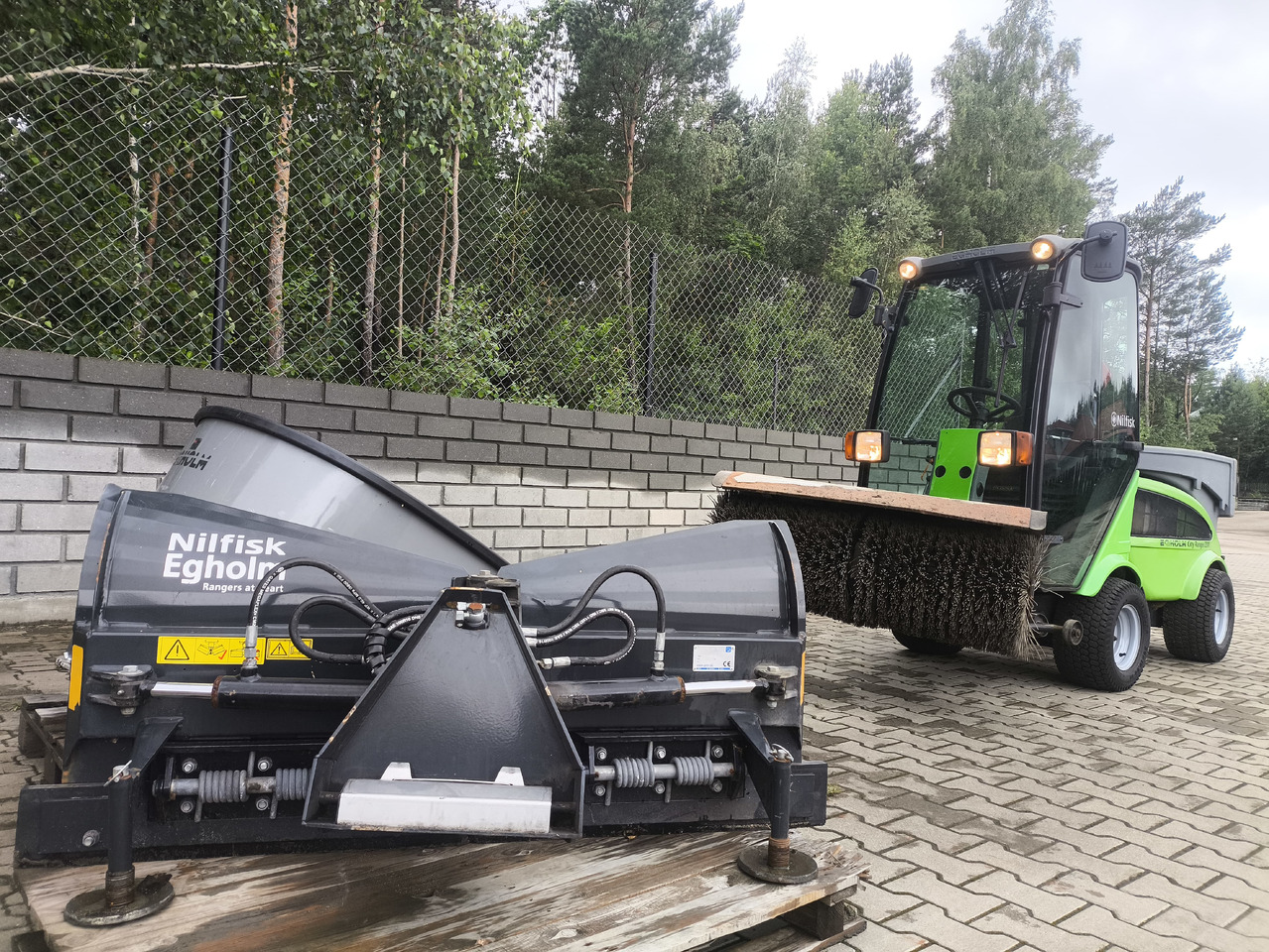 EGHOLM 2200T - Минитрактор: фото 2 EGHOLM 2200T - Минитрактор: фото 2