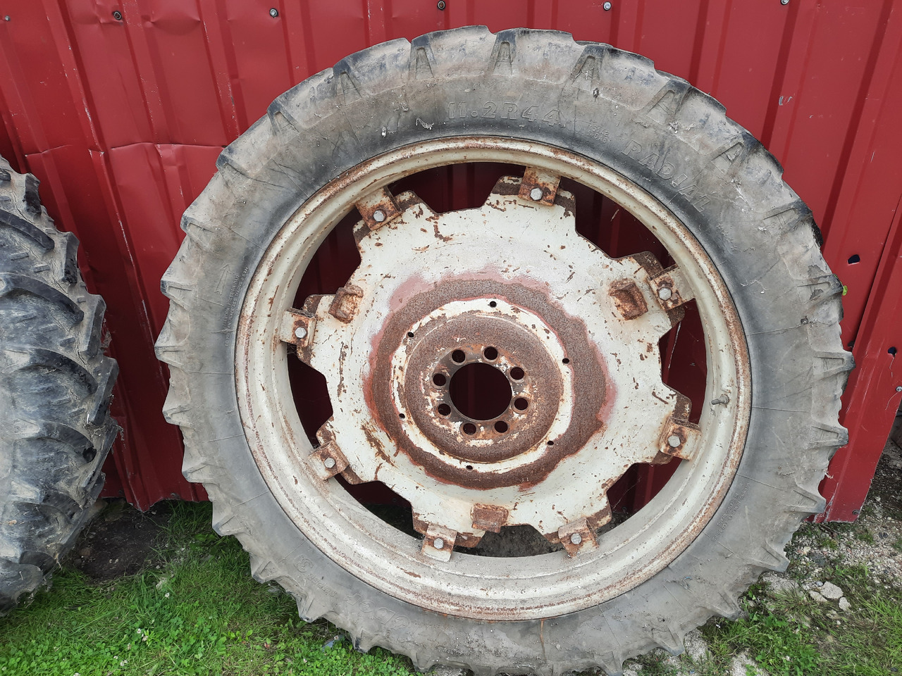 KLEBER Super 3 11.2 R44 - Колесо для Сельскохозяйственной техники: фото 4 KLEBER Super 3 11.2 R44 - Колесо для Сельскохозяйственной техники: фото 4