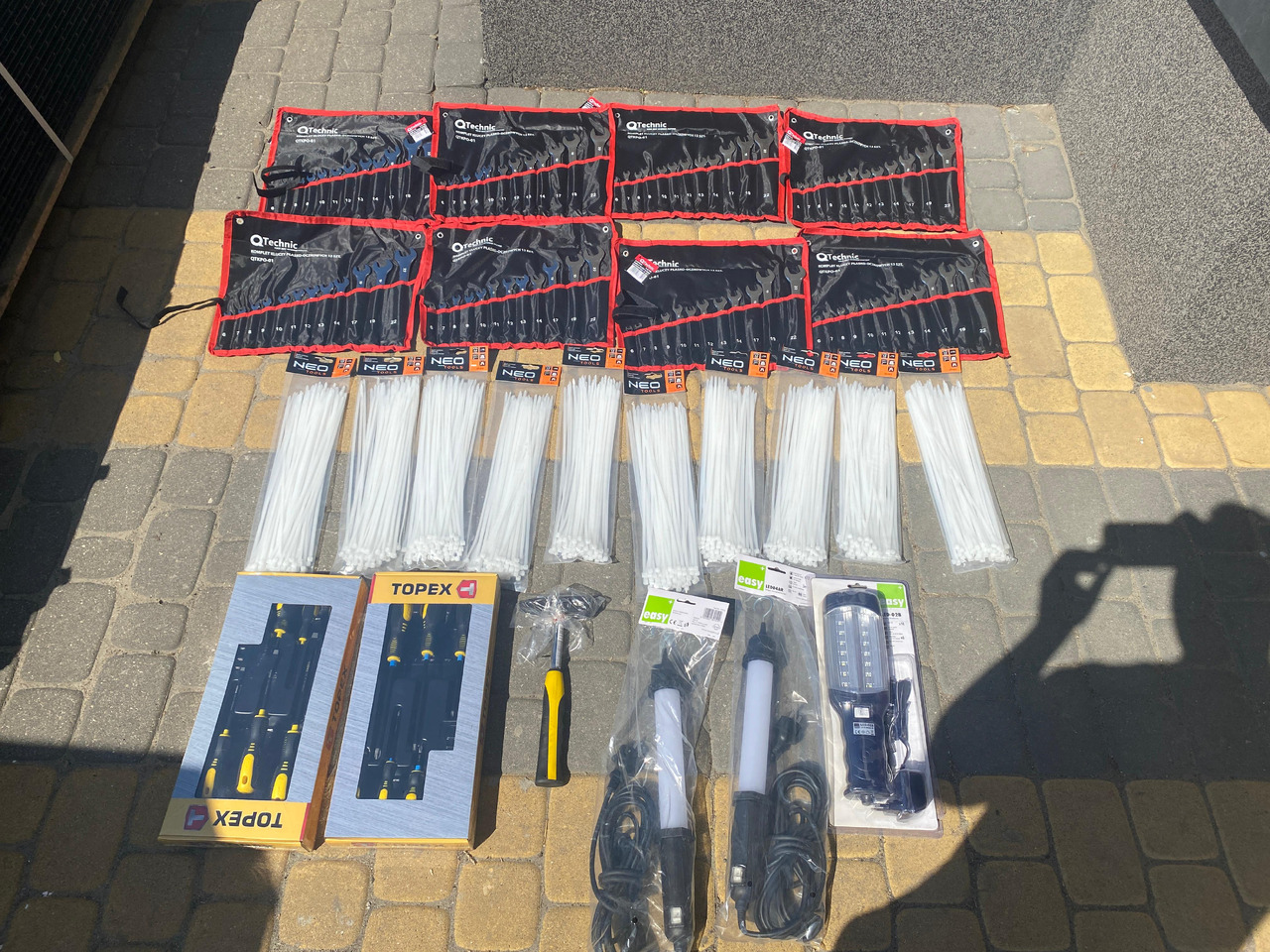 Neo Tools, qtechnic narzedzi, klucze, lampy led - Оборудование для гаражей/ Мастерских: фото 1 Neo Tools, qtechnic narzedzi, klucze, lampy led - Оборудование для гаражей/ Мастерских: фото 1