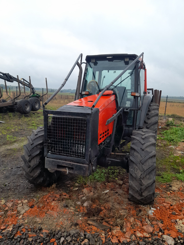 Valtra / Fao Far 6250 / 4768 - Лесной трактор, Лесной прицеп: фото 3 Valtra / Fao Far 6250 / 4768 - Лесной трактор, Лесной прицеп: фото 3