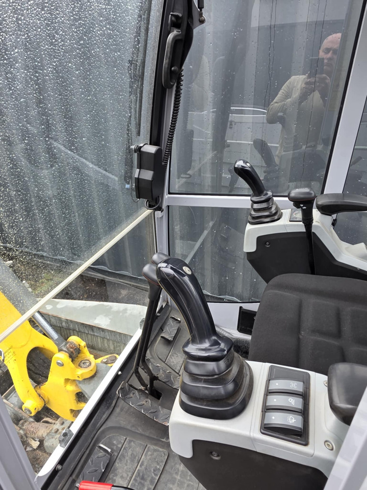 Wacker Neuson ET16 - Мини-экскаватор: фото 3 Wacker Neuson ET16 - Мини-экскаватор: фото 3
