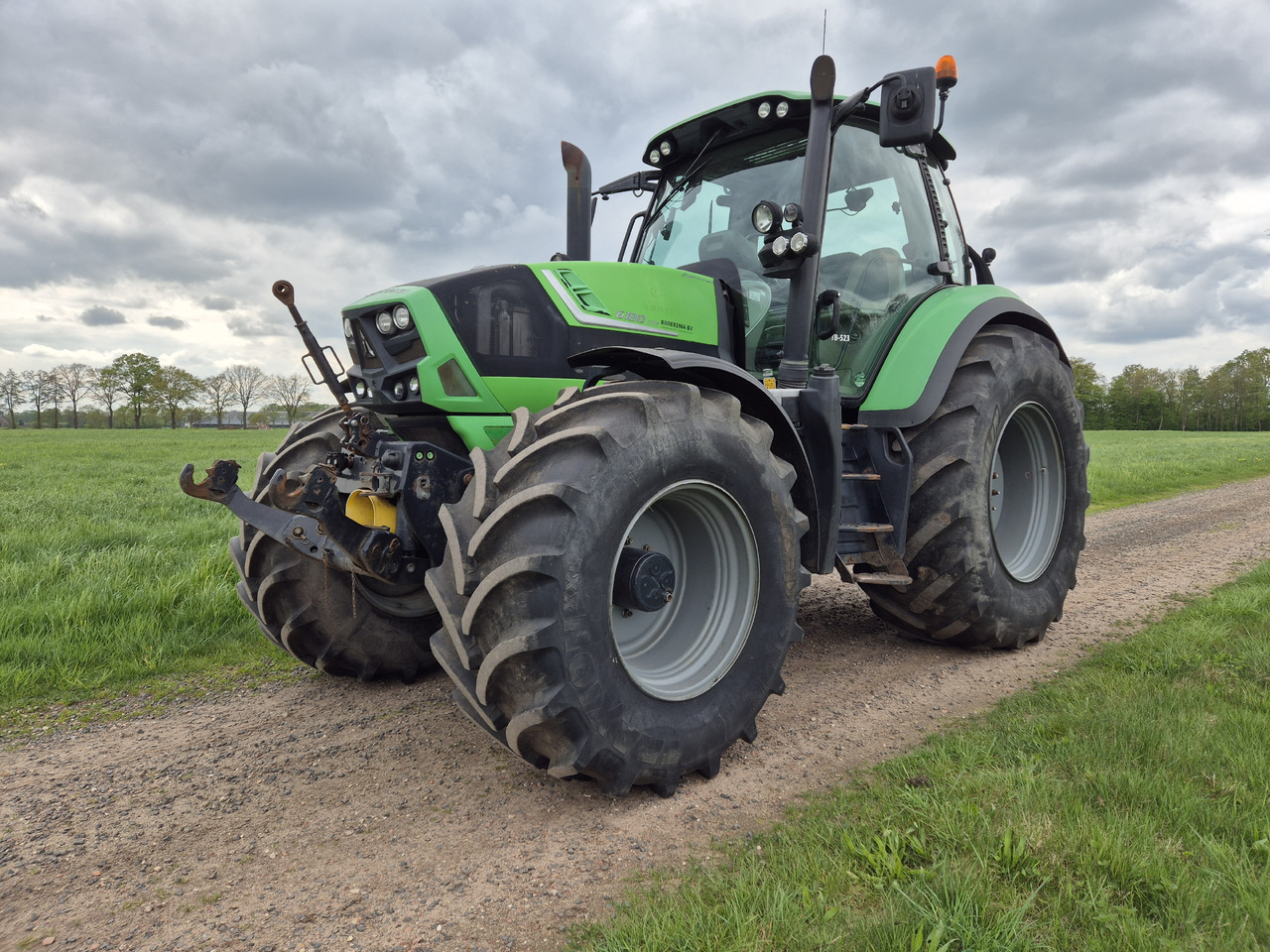 Deutz Fahr 6180 TTV FH+FA - Трактор: фото 2 Deutz Fahr 6180 TTV FH+FA - Трактор: фото 2