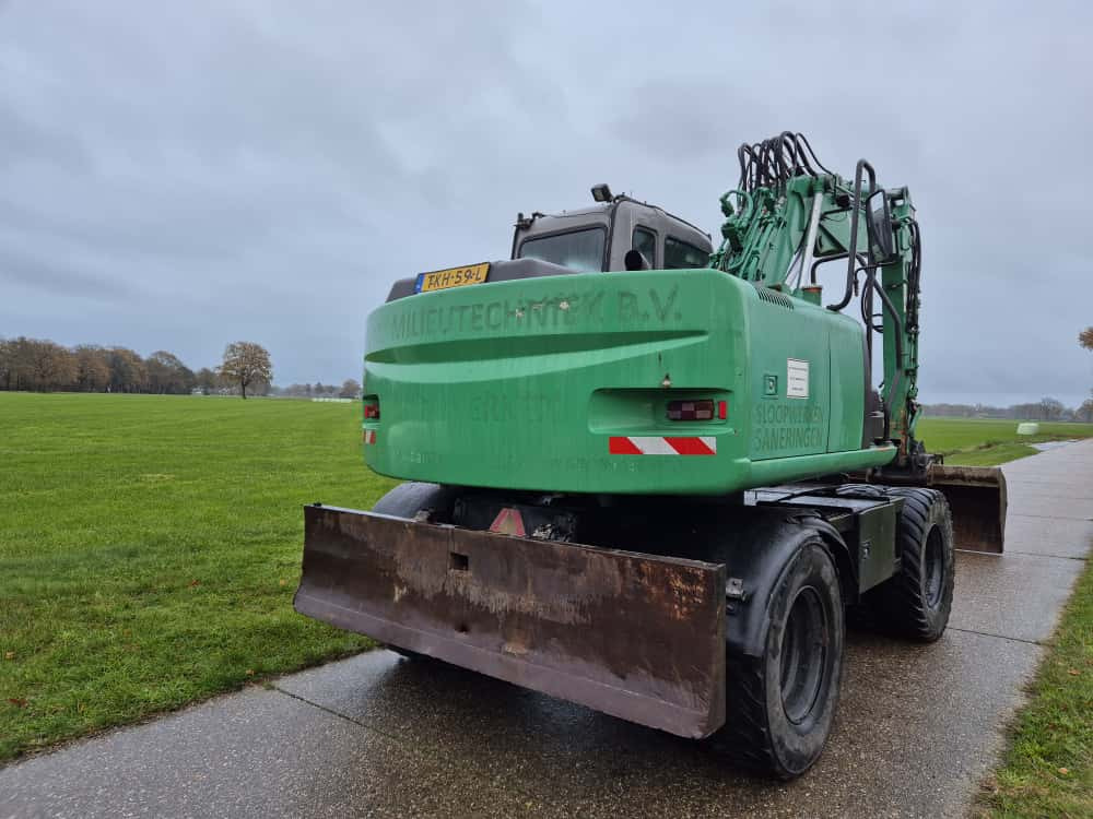 HITACHI ZX 130 W - Колёсный экскаватор: фото 4 HITACHI ZX 130 W - Колёсный экскаватор: фото 4