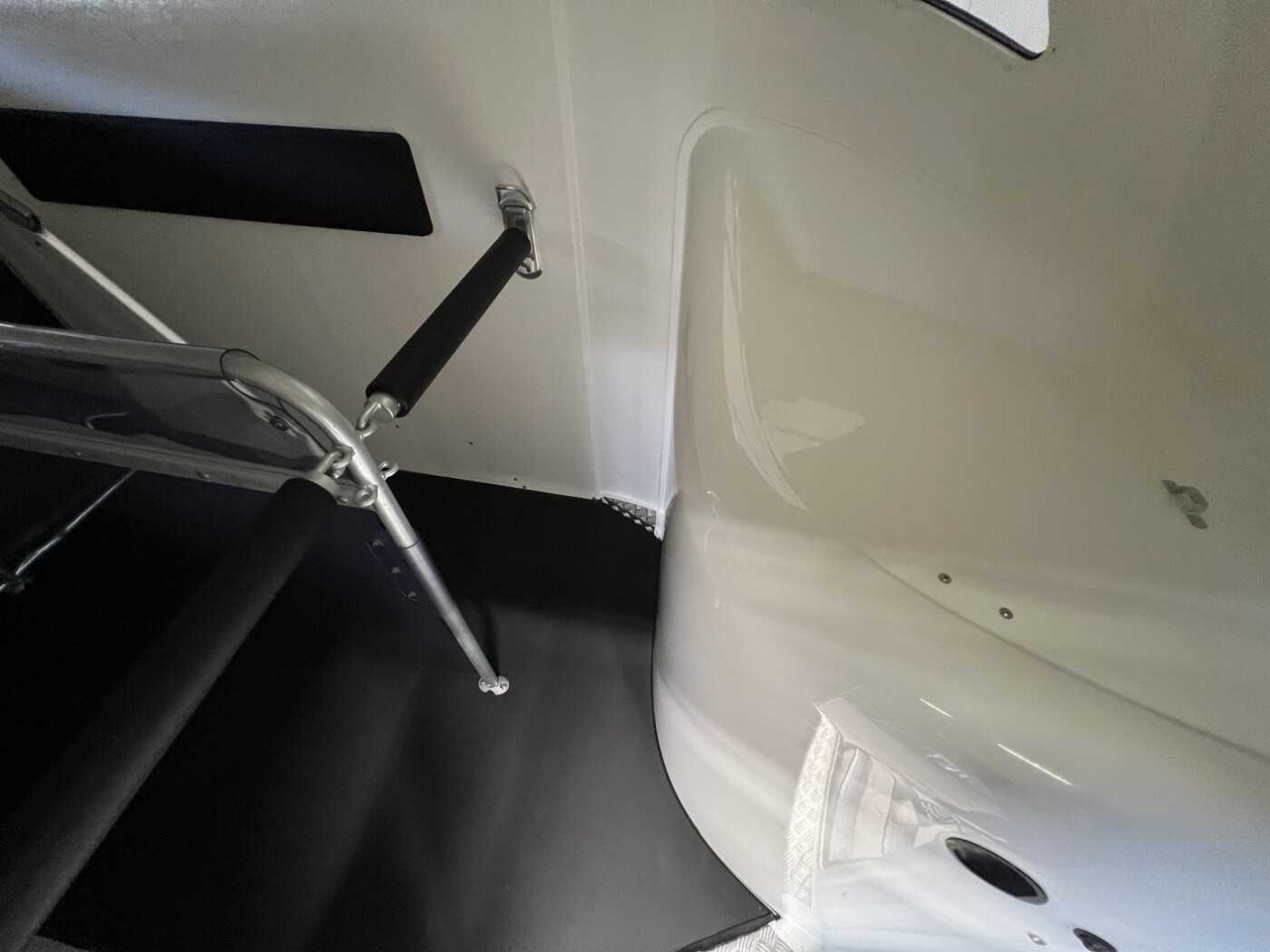 Новый Прицеп-коневоз BOECKMANN Comfort Neu Pferdeanhänger: фото 16