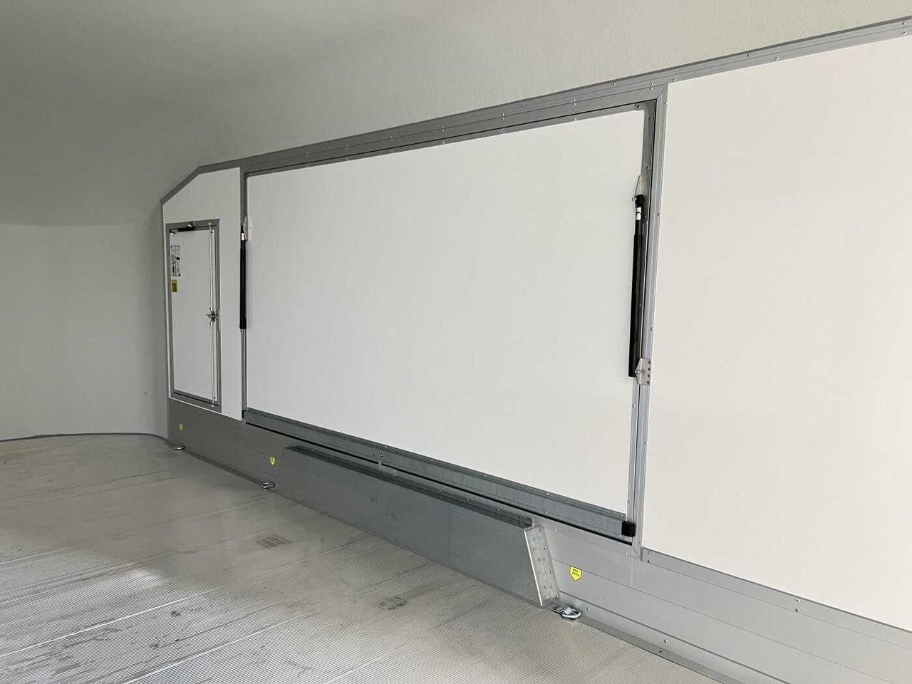 CHEVAL LIBERTE DEBON C1000 Roadster Autotransporter geschlossen в лизинг CHEVAL LIBERTE DEBON C1000 Roadster Autotransporter geschlossen: фото 11 CHEVAL LIBERTE DEBON C1000 Roadster Autotransporter geschlossen в лизинг CHEVAL LIBERTE DEBON C1000 Roadster Autotransporter geschlossen: фото 11