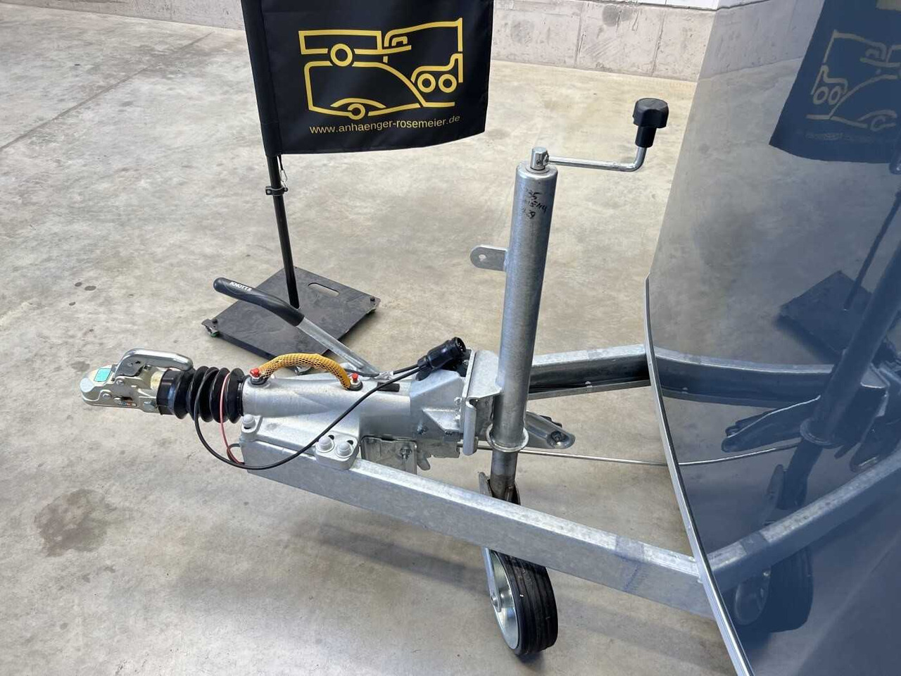 CHEVAL LIBERTE DEBON C1000 Roadster Autotransporter geschlossen в лизинг CHEVAL LIBERTE DEBON C1000 Roadster Autotransporter geschlossen: фото 27 CHEVAL LIBERTE DEBON C1000 Roadster Autotransporter geschlossen в лизинг CHEVAL LIBERTE DEBON C1000 Roadster Autotransporter geschlossen: фото 27