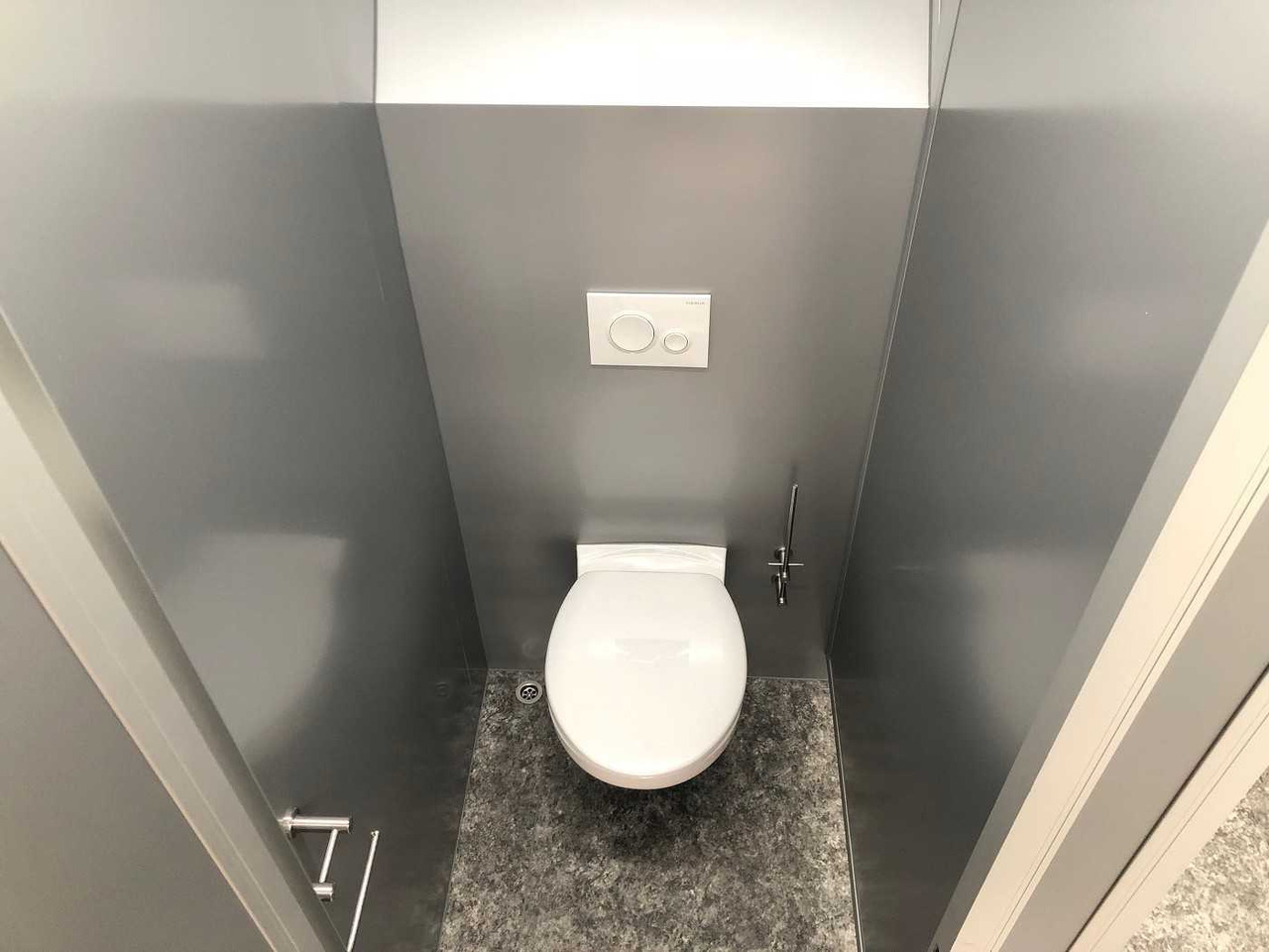 Прицеп ROSEMEIER VE 4 Damen, 1 Herren, 4 Urinale Toilettenanhänger: фото 10