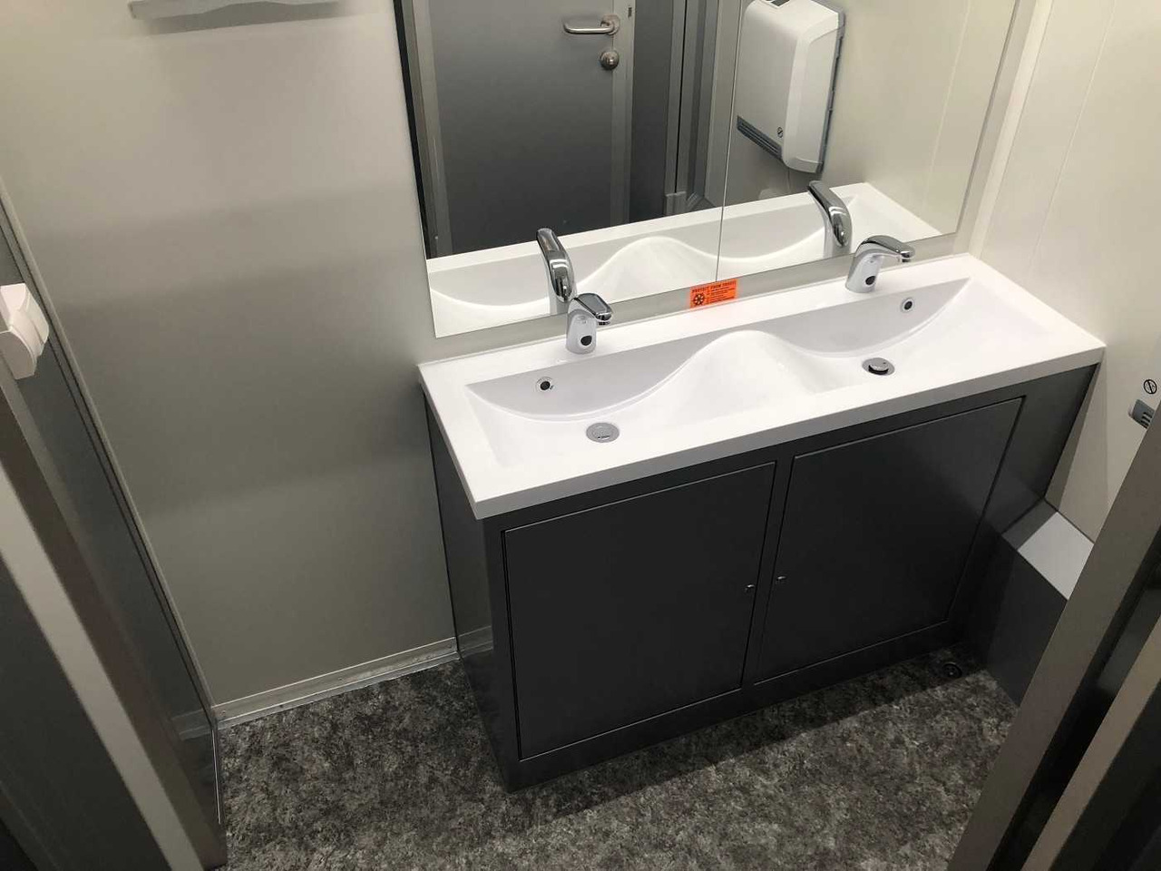 Прицеп ROSEMEIER VE 4 Damen, 1 Herren, 4 Urinale Toilettenanhänger: фото 15