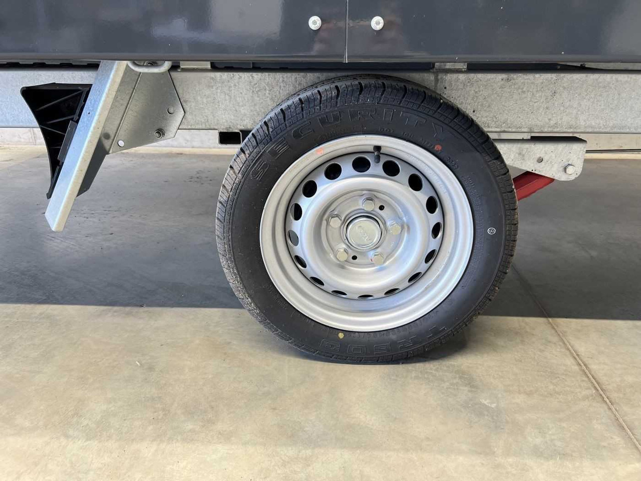 Новый Прицеп для спецтехники UNSINN UF 3617-13 Maschinentransporter: фото 14 Новый Прицеп для спецтехники UNSINN UF 3617-13 Maschinentransporter: фото 14