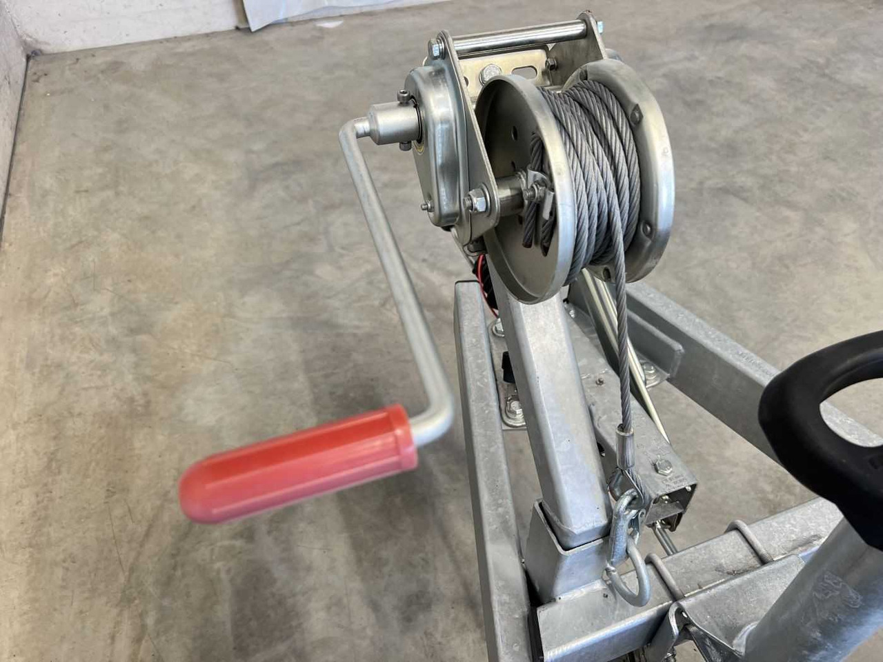 Новый Прицеп для спецтехники UNSINN UF 3617-13 Maschinentransporter: фото 18 Новый Прицеп для спецтехники UNSINN UF 3617-13 Maschinentransporter: фото 18