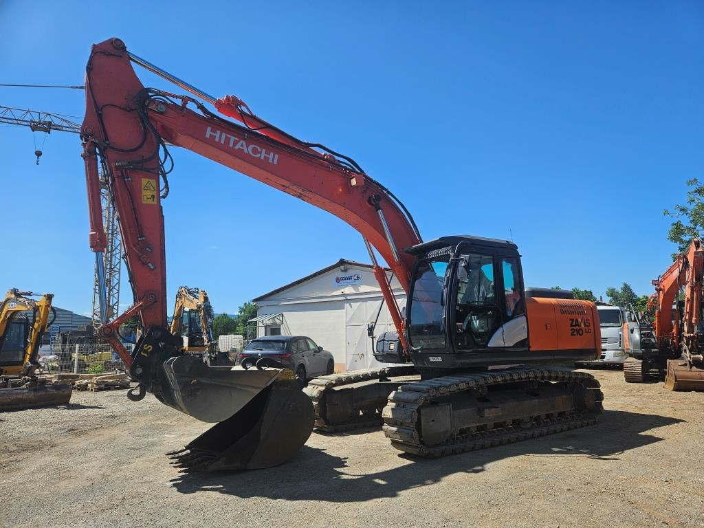 HITACHI ZX 210 LC - Гусеничный экскаватор: фото 4 HITACHI ZX 210 LC - Гусеничный экскаватор: фото 4