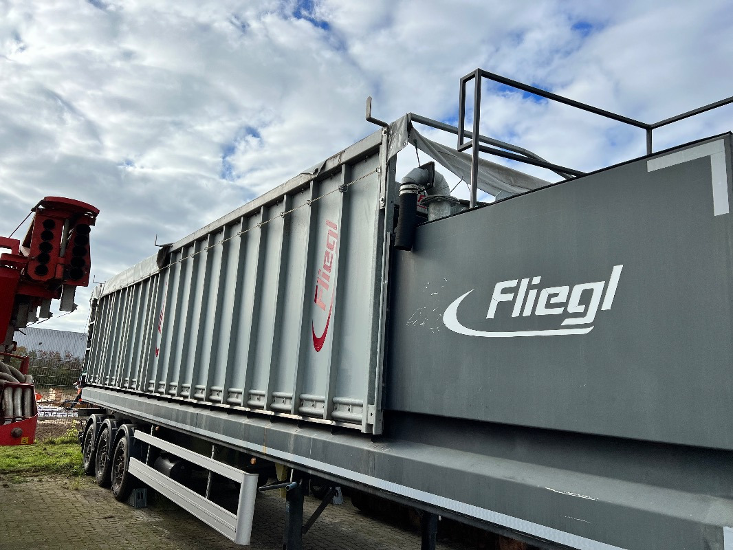 Fliegl ASS 3113 Kombitrailer 2in1 - Техника для внесения удобрений: фото 4 Fliegl ASS 3113 Kombitrailer 2in1 - Техника для внесения удобрений: фото 4