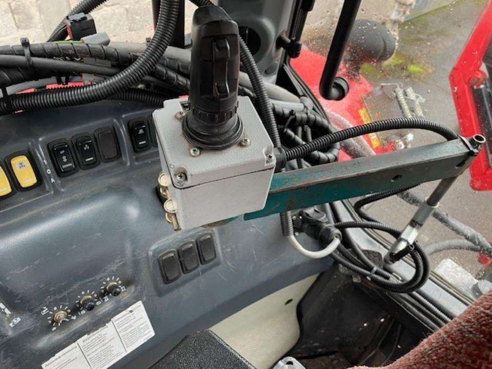 Лесной трактор Forst-Traktor MC Cormick X70.70: фото 8