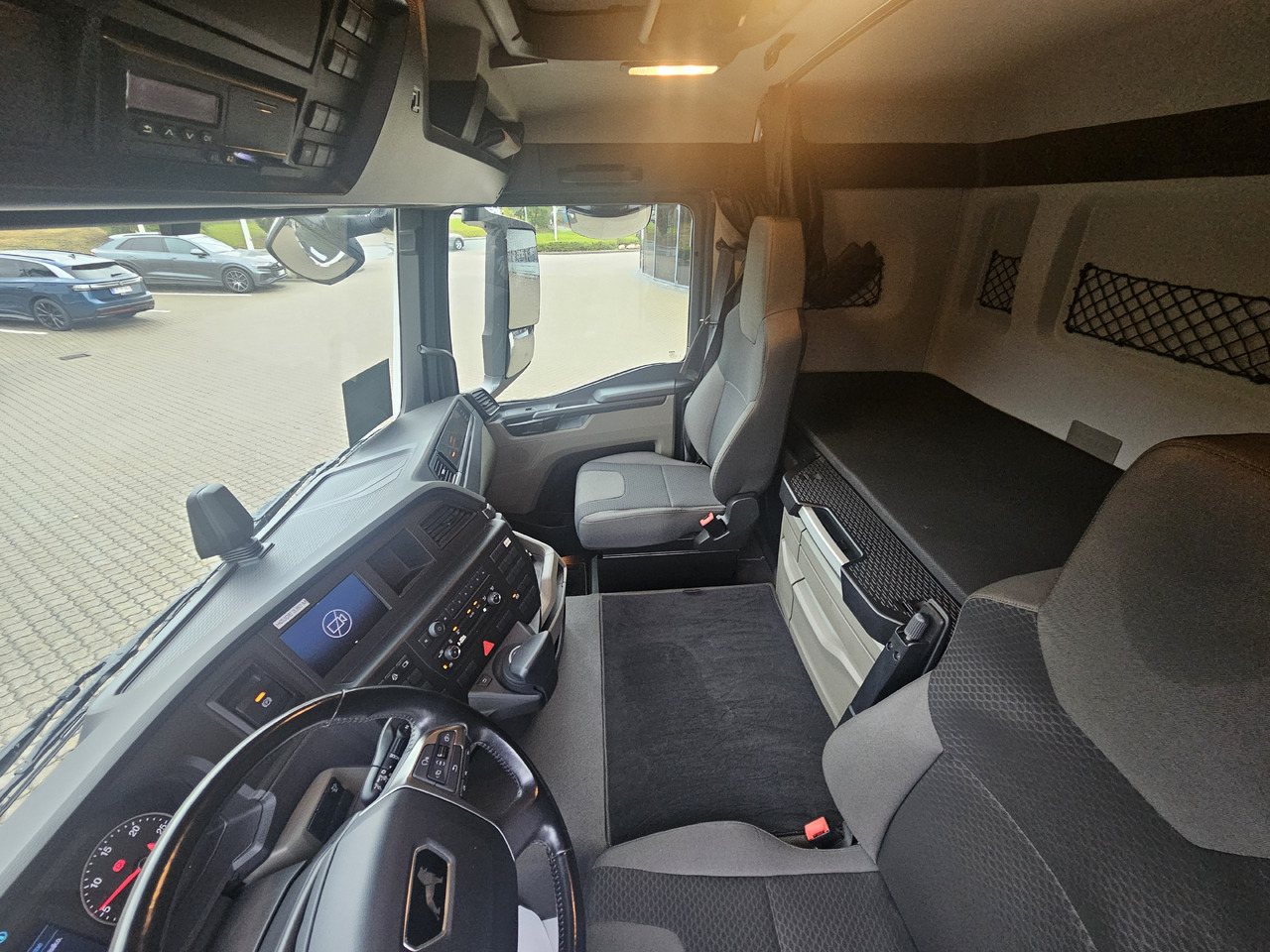 MAN TGL 12.250 - Тентованный грузовик: фото 5 MAN TGL 12.250 - Тентованный грузовик: фото 5