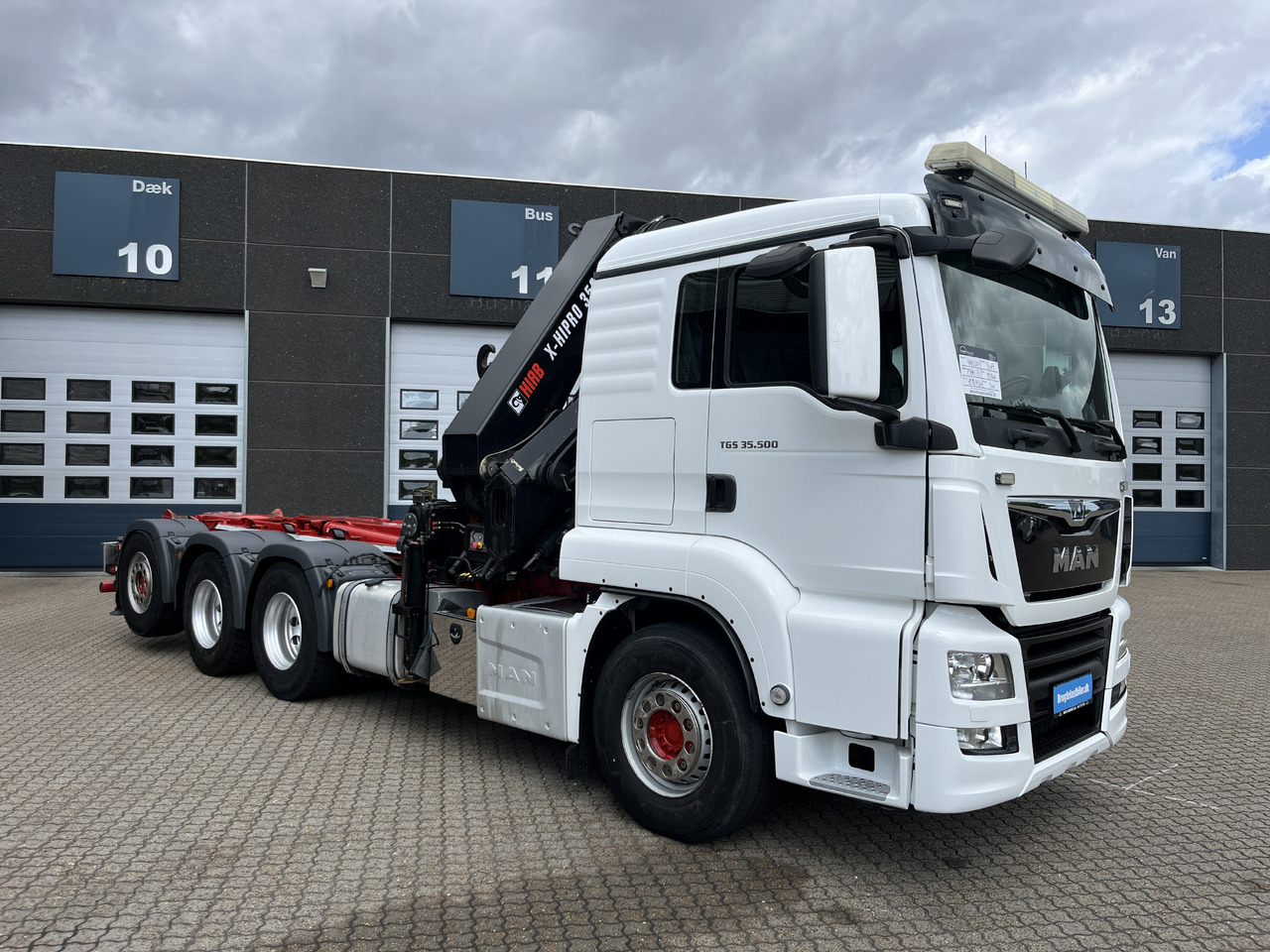 MAN TGS 35.500 8x4 - Грузовик-контейнеровоз/ Сменный кузов, Автоманипулятор: фото 2 MAN TGS 35.500 8x4 - Грузовик-контейнеровоз/ Сменный кузов, Автоманипулятор: фото 2
