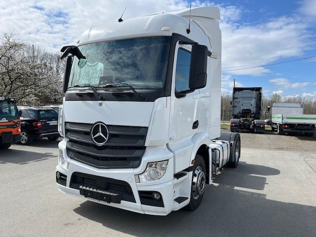 Mercedes-Benz Actros 1845 Sattelzugmaschine TOP gepflegt! Mercedes-Benz Actros 1845 Sattelzugmaschine TOP gepflegt! - Тягач: фото 1 Mercedes-Benz Actros 1845 Sattelzugmaschine TOP gepflegt! Mercedes-Benz Actros 1845 Sattelzugmaschine TOP gepflegt! - Тягач: фото 1