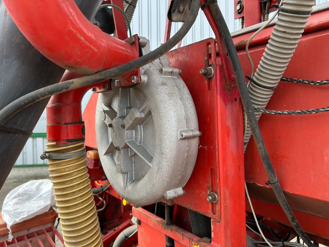 Becker Aeromat 6 - Сеялка: фото 3 Becker Aeromat 6 - Сеялка: фото 3