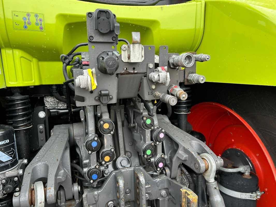 CLAAS Arion 660 - Трактор: фото 4 CLAAS Arion 660 - Трактор: фото 4