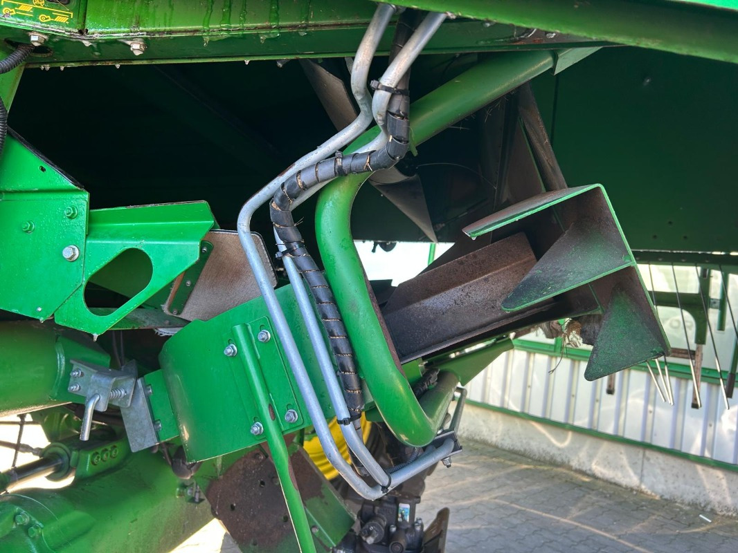 Зерноуборочный комбайн John Deere T660: фото 23