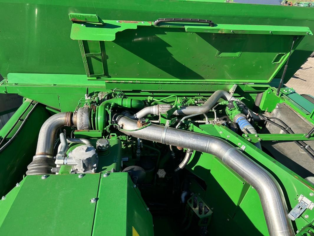 Зерноуборочный комбайн John Deere T660: фото 11