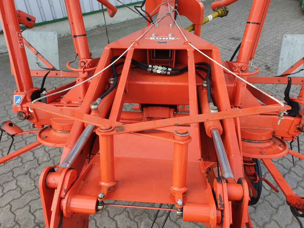 Kuhn GF 8501 T - Сеноворошилка: фото 2 Kuhn GF 8501 T - Сеноворошилка: фото 2
