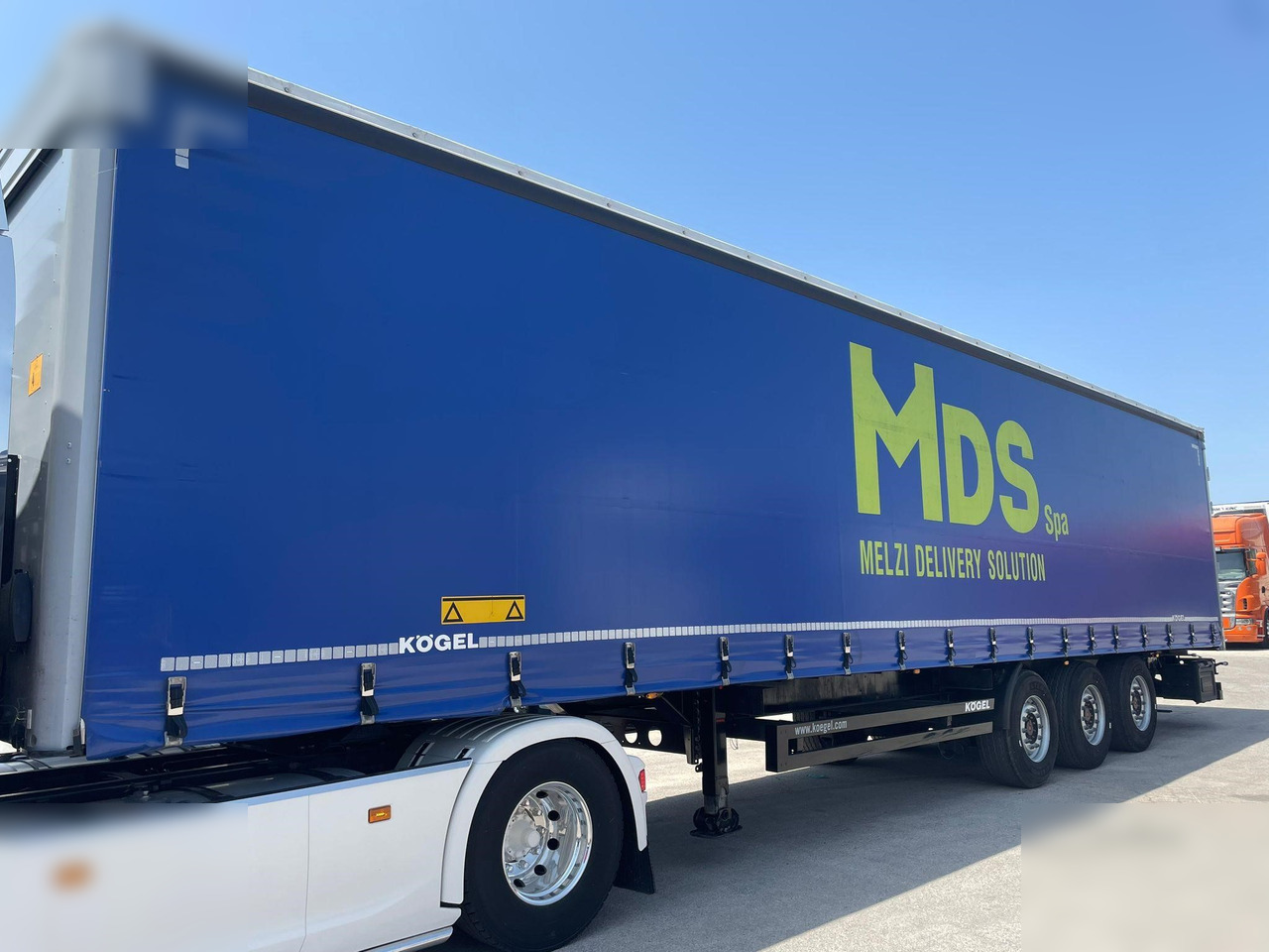 KÖGEL - Тентованный полуприцеп: фото 4 KÖGEL - Тентованный полуприцеп: фото 4