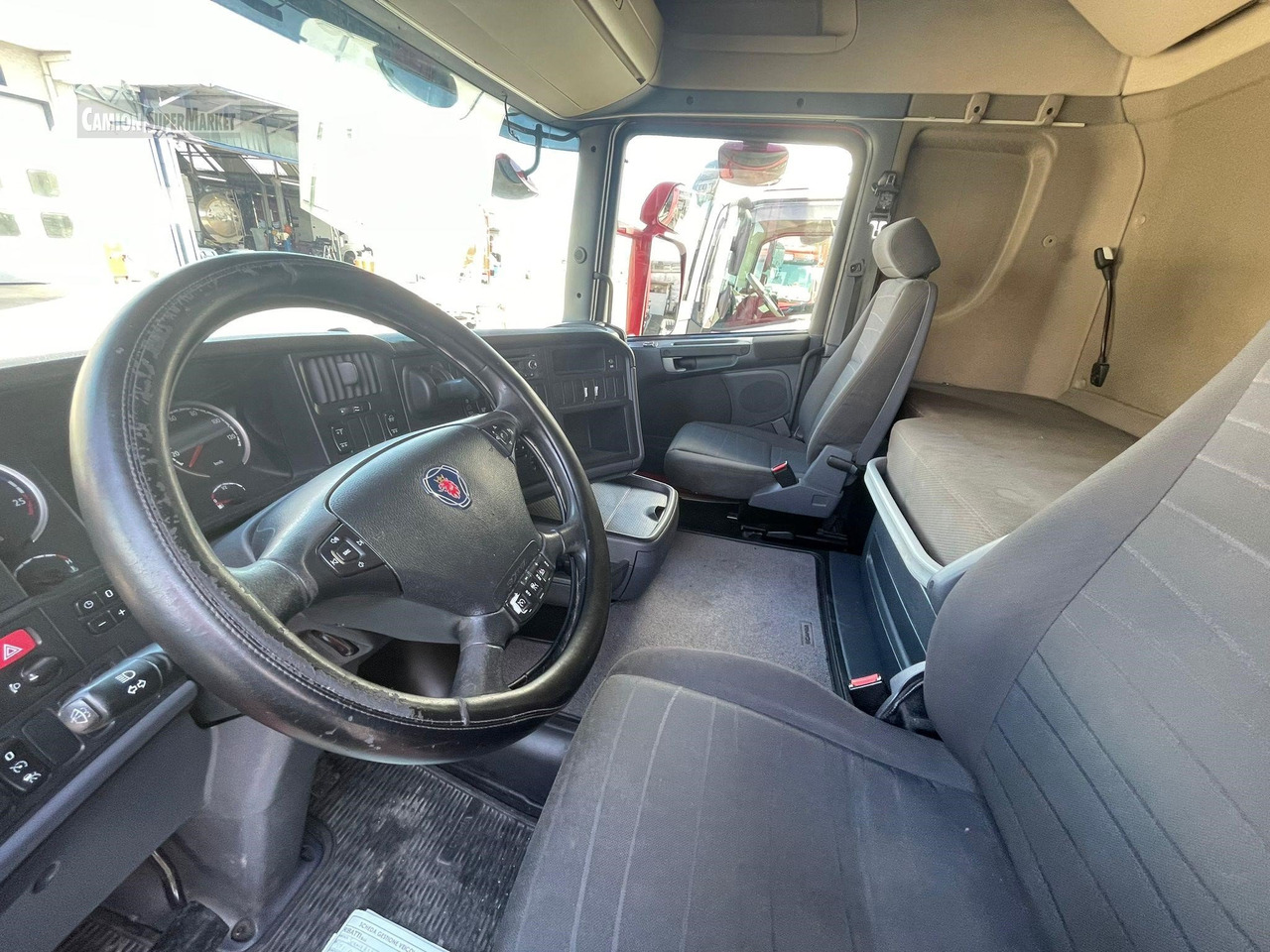 SCANIA R450 - Грузовик-контейнеровоз/ Сменный кузов: фото 3 SCANIA R450 - Грузовик-контейнеровоз/ Сменный кузов: фото 3