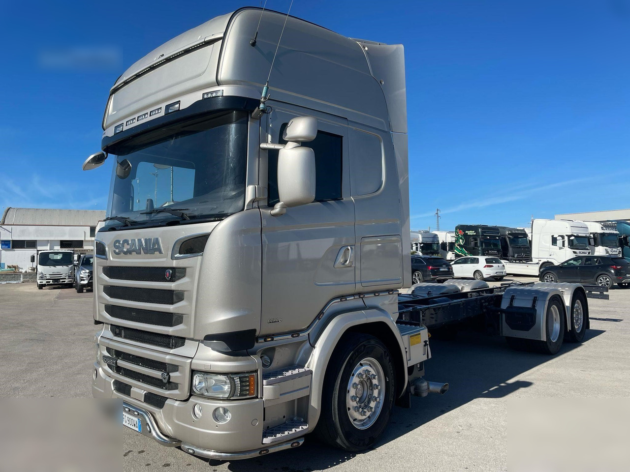 SCANIA R580 - Грузовик-шасси: фото 1 SCANIA R580 - Грузовик-шасси: фото 1