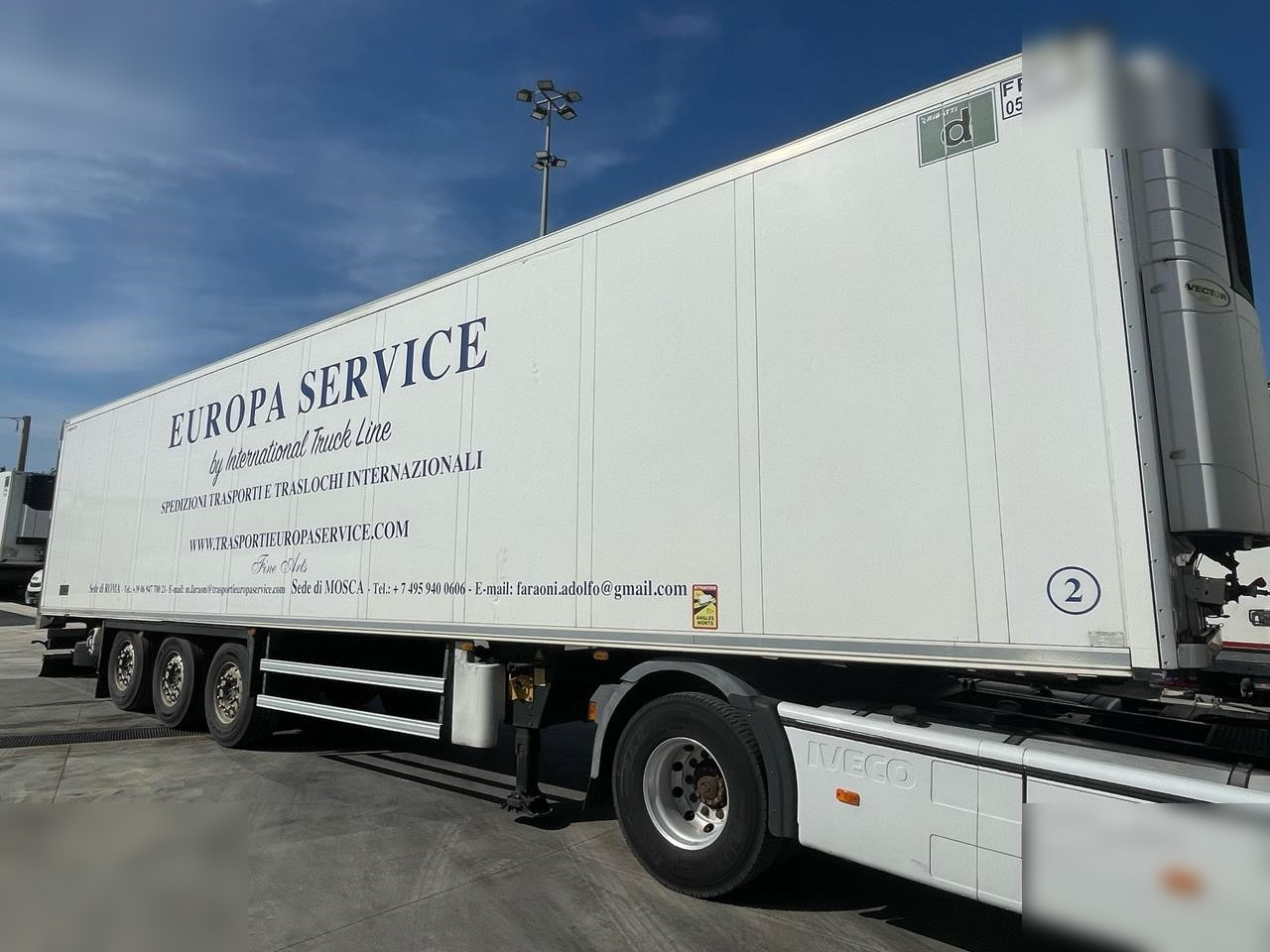 SCHMITZ CARGOBULL - Полуприцеп-рефрижератор: фото 4 SCHMITZ CARGOBULL - Полуприцеп-рефрижератор: фото 4