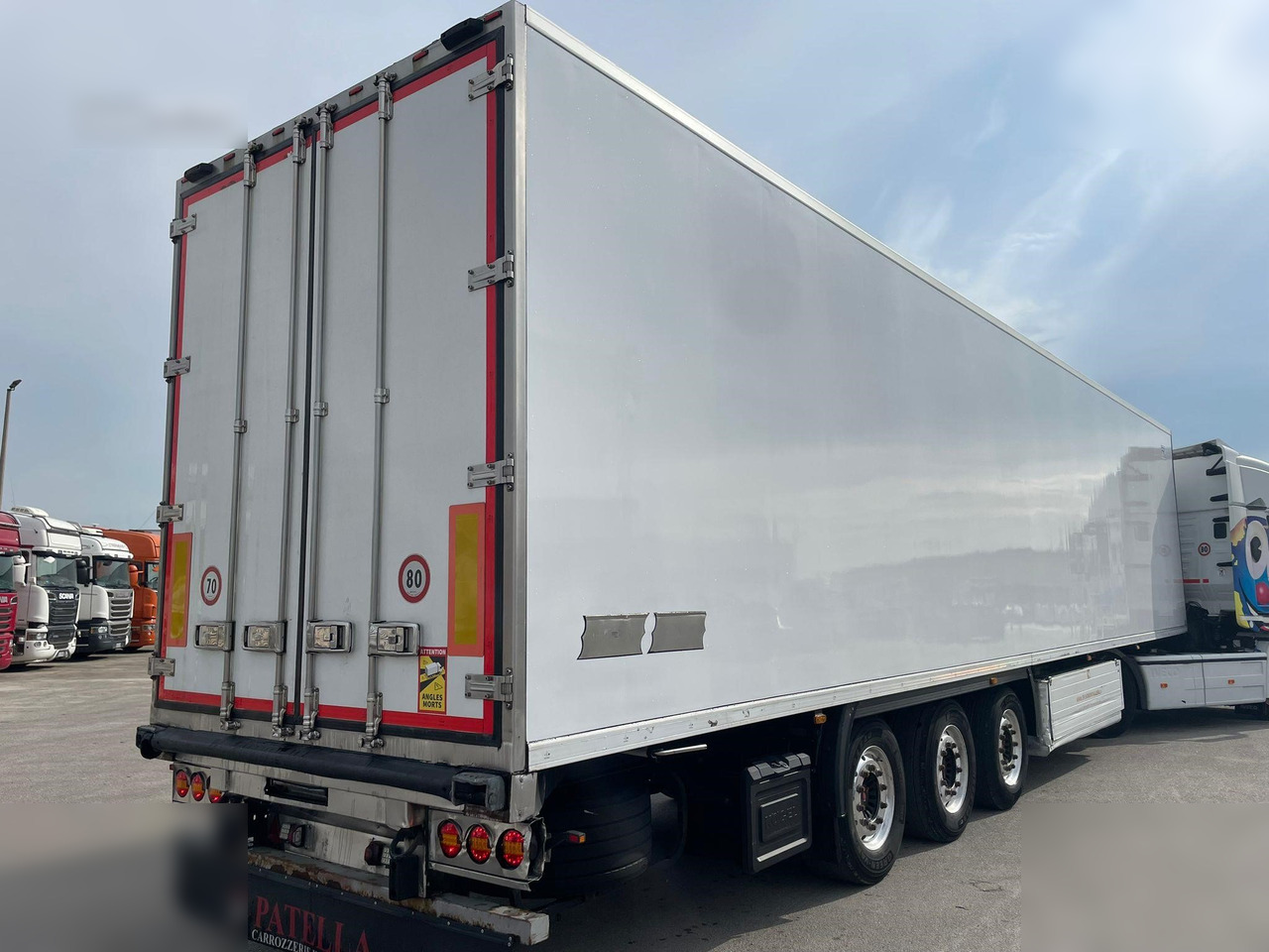 SCHMITZ - Полуприцеп-рефрижератор: фото 3 SCHMITZ - Полуприцеп-рефрижератор: фото 3