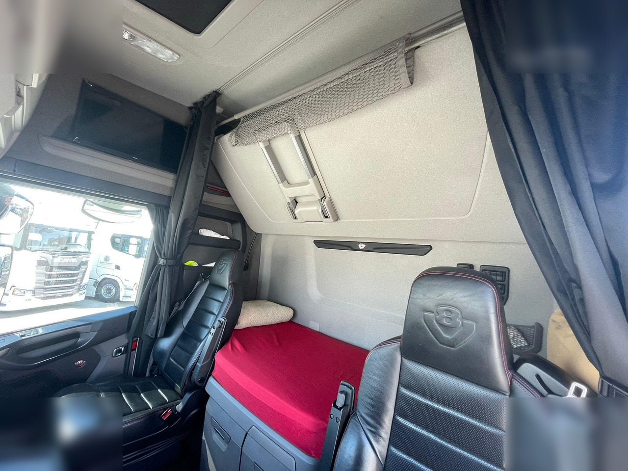 Тягач SCANIA S530: фото 7 Тягач SCANIA S530: фото 7