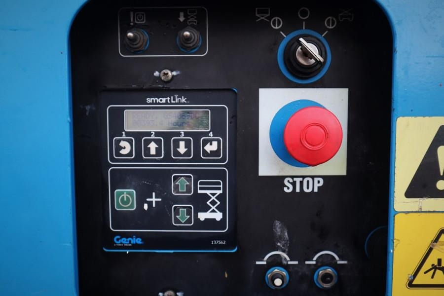 Genie GS4069DC Electric, 14m Working Height, 363kg Capac - Ножничный подъемник: фото 4 Genie GS4069DC Electric, 14m Working Height, 363kg Capac - Ножничный подъемник: фото 4