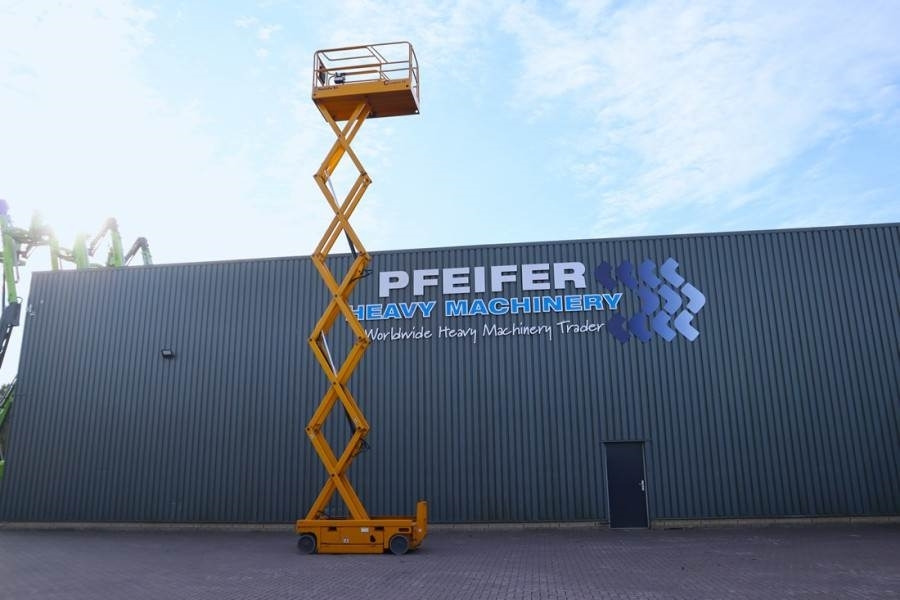 Haulotte Compact 12 Electric, 12m Working Height, 300kg Cap - Ножничный подъемник: фото 3 Haulotte Compact 12 Electric, 12m Working Height, 300kg Cap - Ножничный подъемник: фото 3