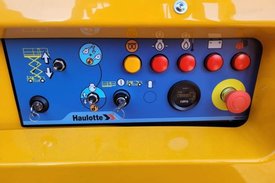 Ножничный подъемник Haulotte Compact 12DX Valid Inspection, *Guarantee! Diesel,: фото 6