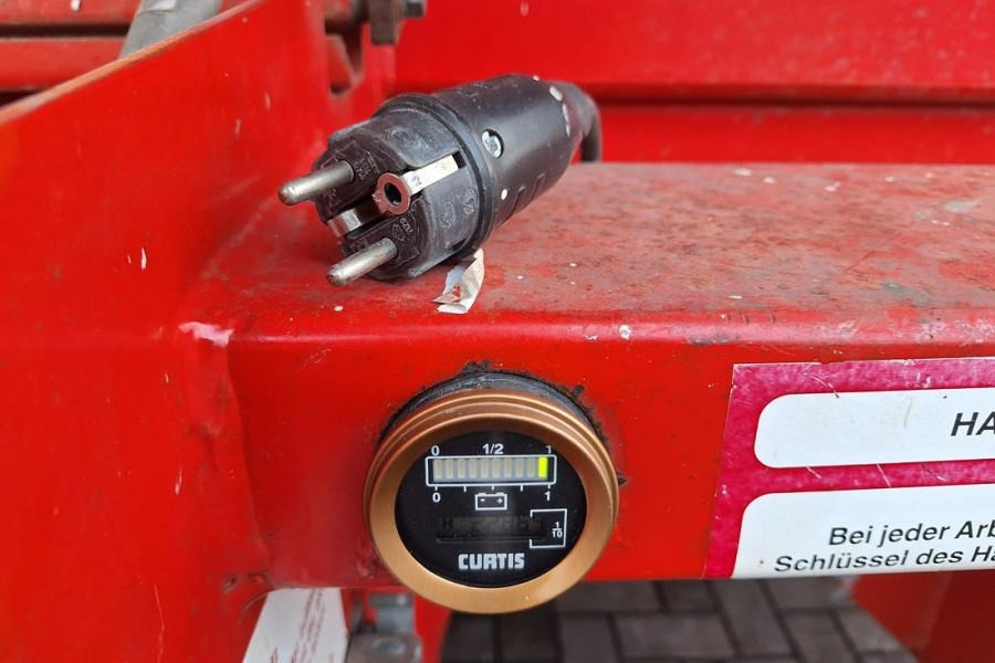 Holland Lift Combistar B-165EL25 Electric, 18.5m Working Height - Ножничный подъемник: фото 5 Holland Lift Combistar B-165EL25 Electric, 18.5m Working Height - Ножничный подъемник: фото 5