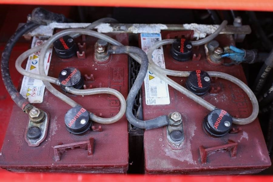 Holland Lift Ecostar HL-9710 Electric, 12m Working Height, 325k  - Ножничный подъемник: фото 4 Holland Lift Ecostar HL-9710 Electric, 12m Working Height, 325k  - Ножничный подъемник: фото 4