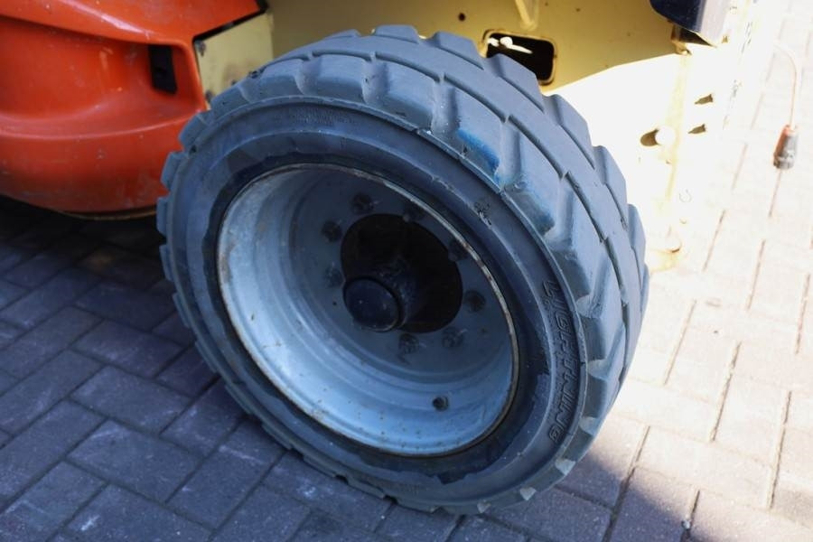 Ножничный подъемник JLG 4069LE Electric, 14.2m Working Height, 360kg Capac: фото 14 Ножничный подъемник JLG 4069LE Electric, 14.2m Working Height, 360kg Capac: фото 14