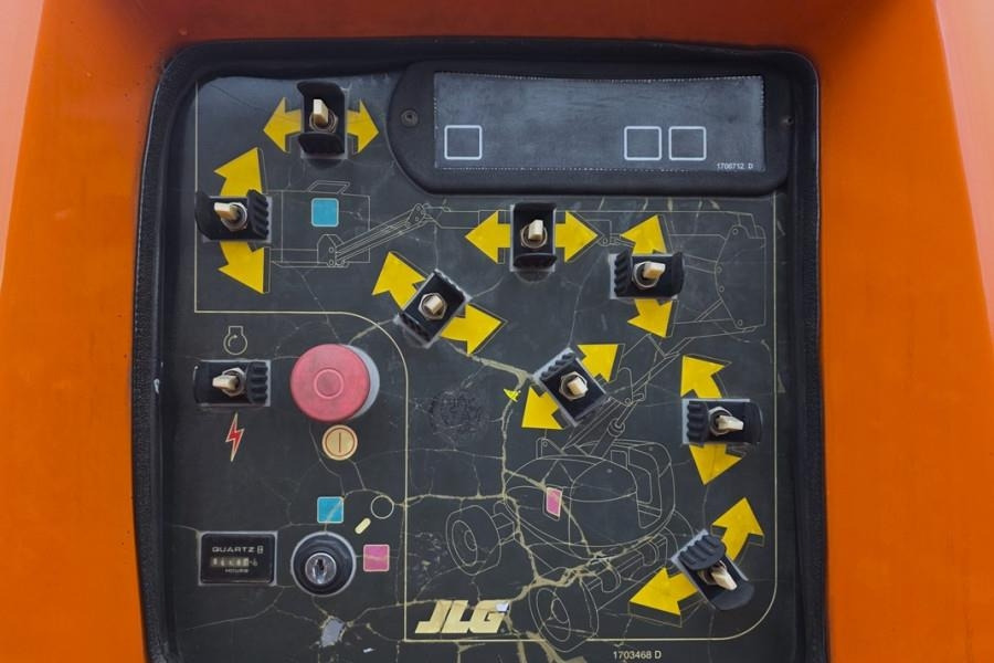 JLG 800AJ Diesel, 4x4x4 Drive, 26.5m Working Height, 1 - Коленчатый подъемник: фото 5 JLG 800AJ Diesel, 4x4x4 Drive, 26.5m Working Height, 1 - Коленчатый подъемник: фото 5