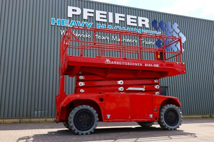 PB LIFT S151-19E 4x4 Electric, 4x4 Drive, 15m Working - Ножничный подъемник: фото 1 PB LIFT S151-19E 4x4 Electric, 4x4 Drive, 15m Working - Ножничный подъемник: фото 1