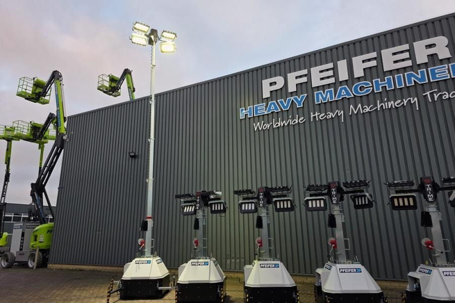 Осветительная мачта Trime X-Mast 4 × 320W LED Valid Inspection, *Guarantee!: фото 12 Осветительная мачта Trime X-Mast 4 × 320W LED Valid Inspection, *Guarantee!: фото 12