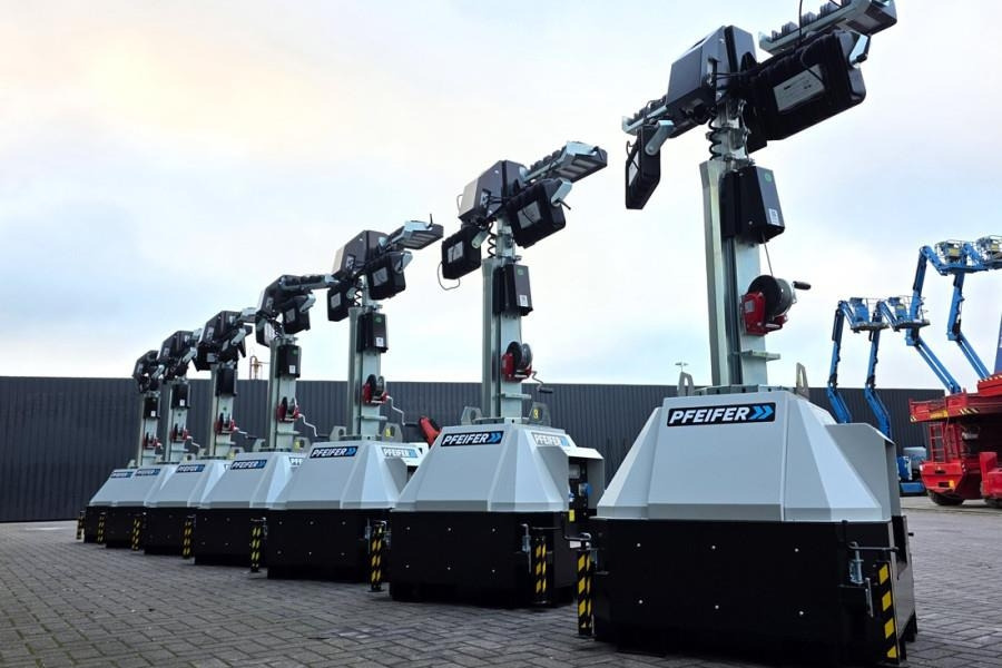 Осветительная мачта Trime X-Mast 4 × 320W LED Valid Inspection, *Guarantee!: фото 7 Осветительная мачта Trime X-Mast 4 × 320W LED Valid Inspection, *Guarantee!: фото 7