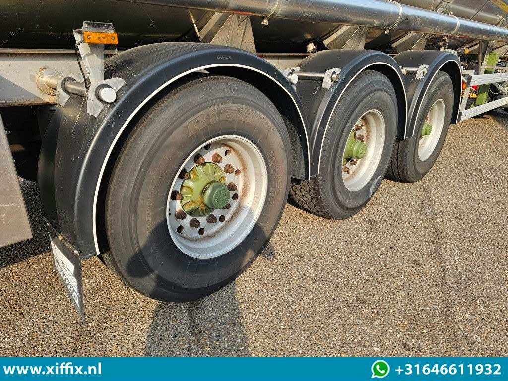 Parcisa 3-ass. Geisoleerde RVS tankoplegger / ADR / Chemie / 1 Compartiment - Полуприцеп-цистерна: фото 5 Parcisa 3-ass. Geisoleerde RVS tankoplegger / ADR / Chemie / 1 Compartiment - Полуприцеп-цистерна: фото 5