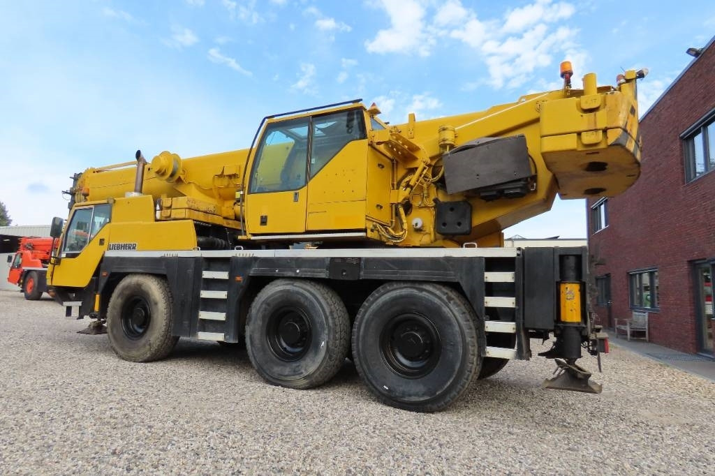 Liebherr LTM 1055-1 - Вседорожный кран: фото 4 Liebherr LTM 1055-1 - Вседорожный кран: фото 4