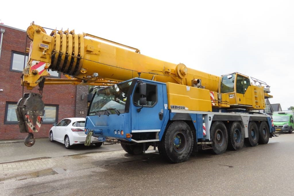 Liebherr LTM 1130-5.1 - Вседорожный кран: фото 1 Liebherr LTM 1130-5.1 - Вседорожный кран: фото 1