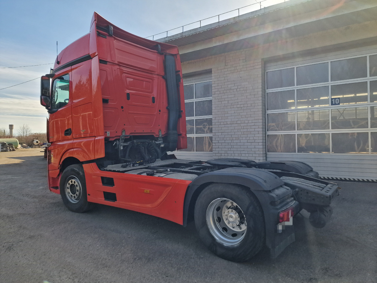 MERCEDES-BENZ 1845 Retarder Actros - Тягач: фото 3 MERCEDES-BENZ 1845 Retarder Actros - Тягач: фото 3