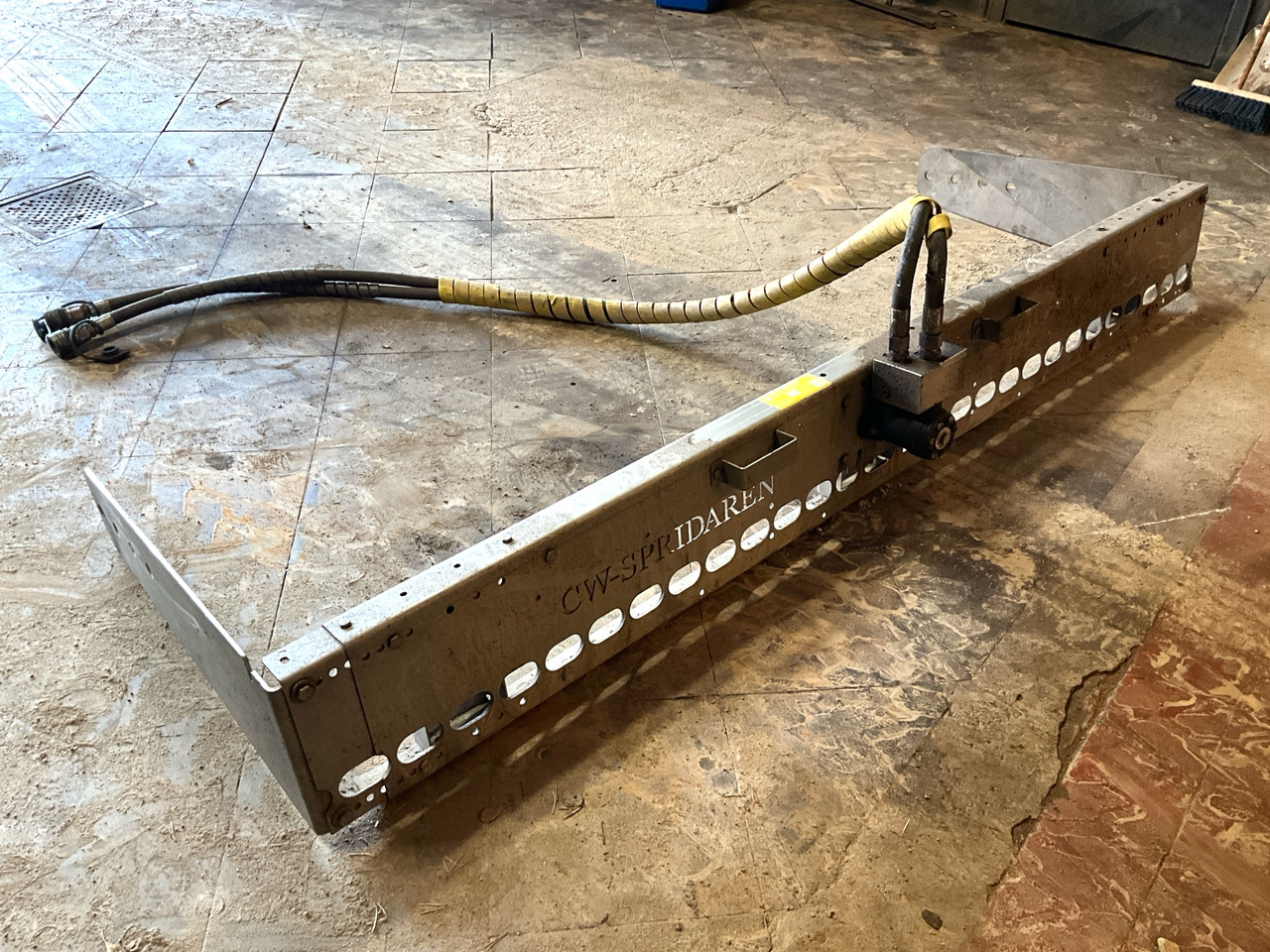 CW 1-285 - Разбрасыватель песка/ Соли: фото 1 CW 1-285 - Разбрасыватель песка/ Соли: фото 1