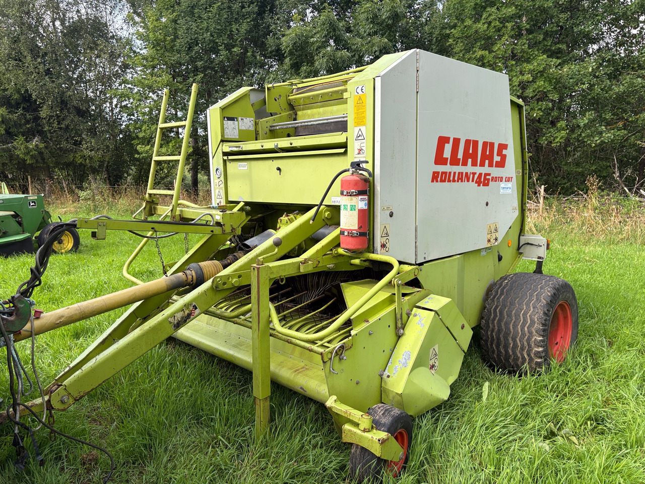 Claas Rollant 46 Roto Cut - Пресс-подборщик рулонный: фото 1 Claas Rollant 46 Roto Cut - Пресс-подборщик рулонный: фото 1