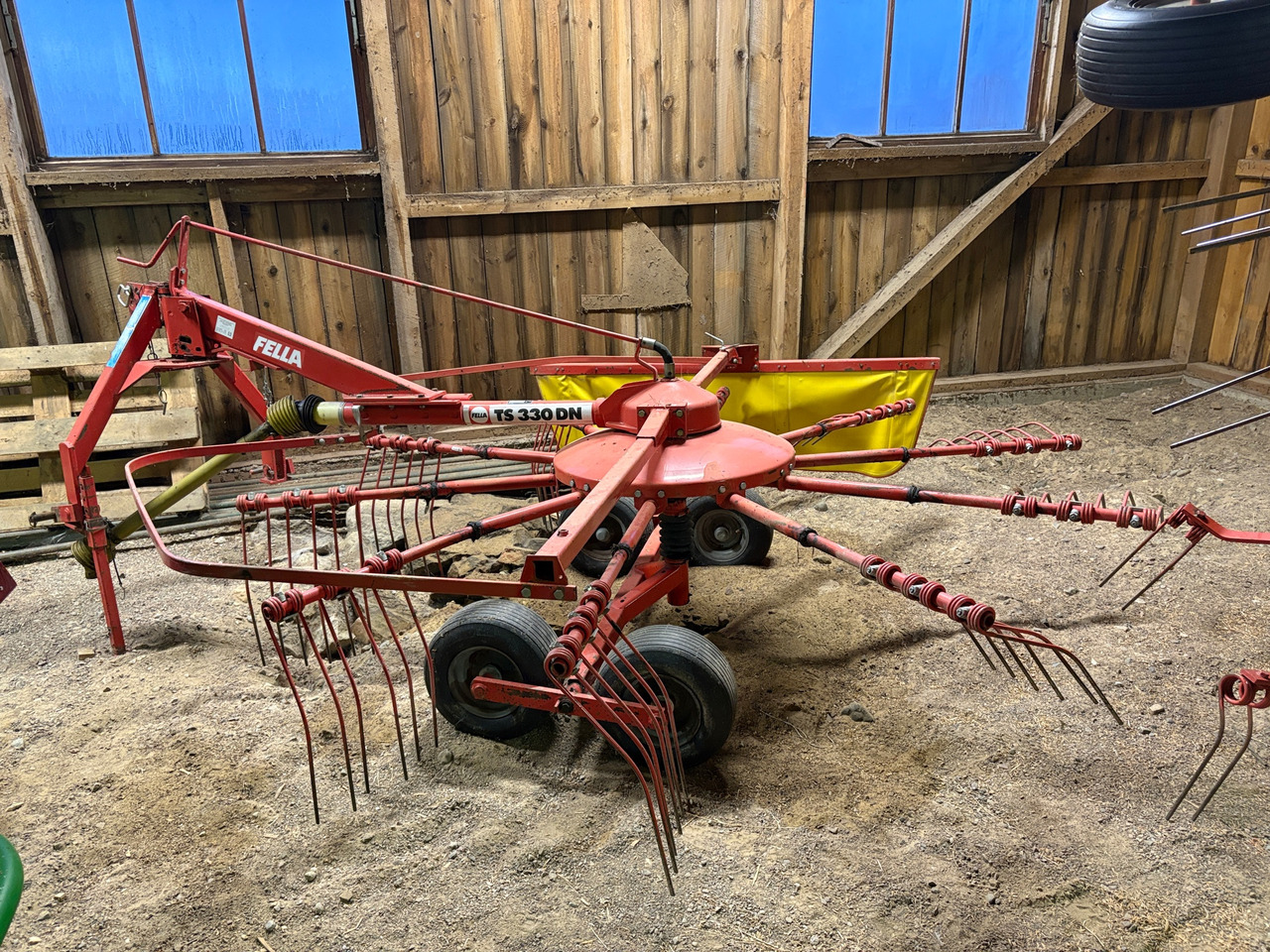 Fella TS 330 DN - Сеноворошилка: фото 1 Fella TS 330 DN - Сеноворошилка: фото 1
