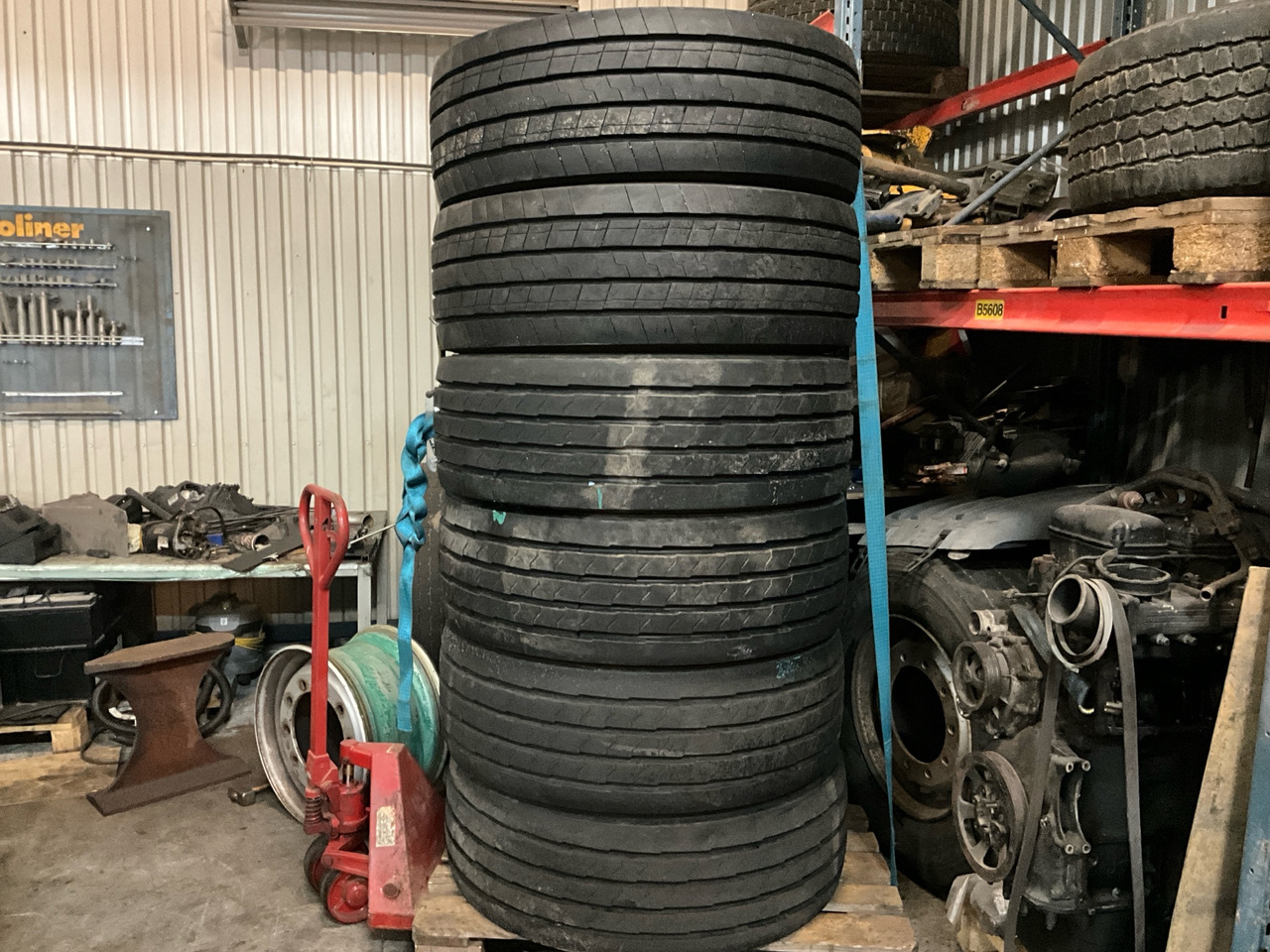 Goodyear KMAX T - Шина для Грузовиков: фото 1 Goodyear KMAX T - Шина для Грузовиков: фото 1